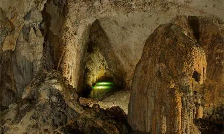 Комната Мяо — самая большая пещера в Китае