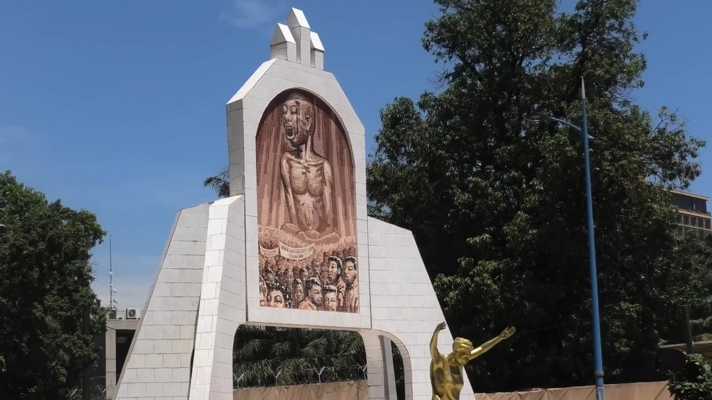Мали Бамако монумент