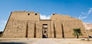 Храм Мединат Хабу в Египте