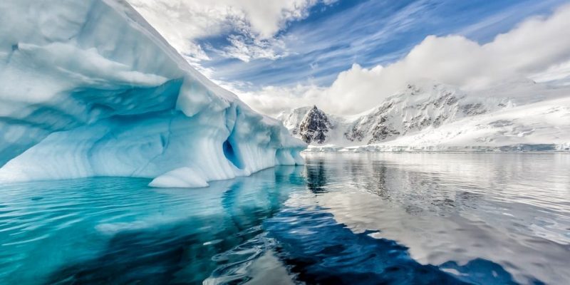 Антарктида айсберги