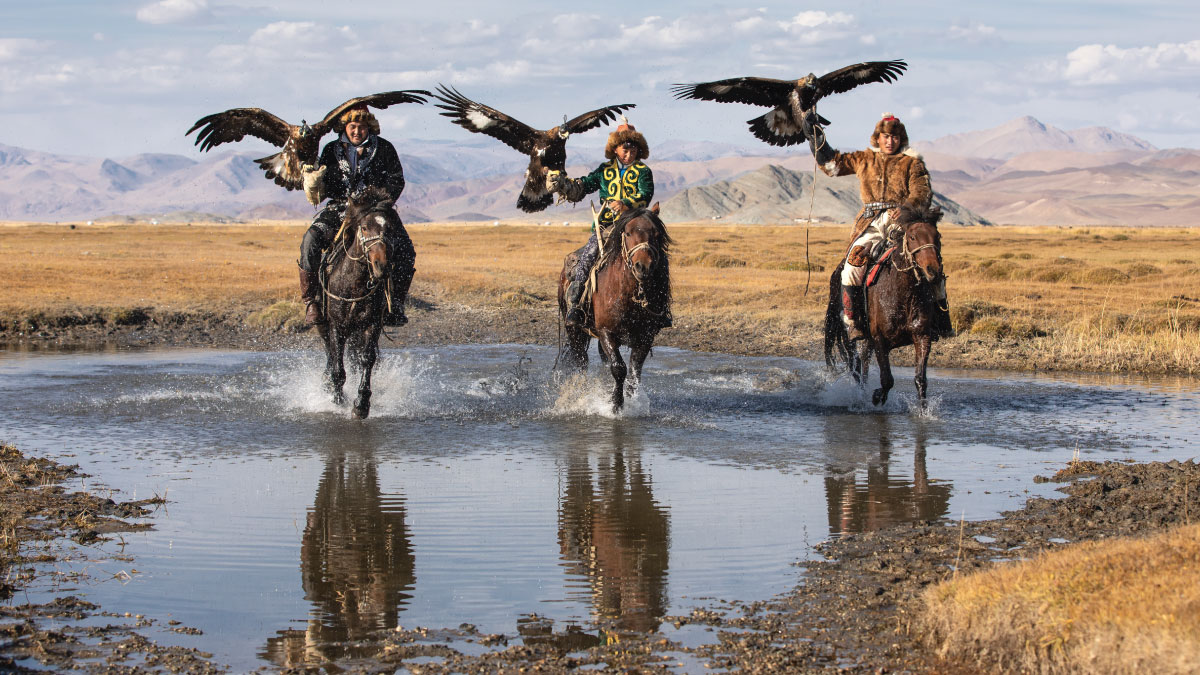 Монголия кочевники с соколами