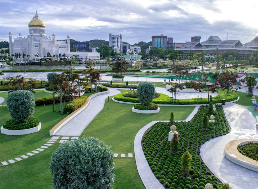 Бруней: гид для любителей приключений
